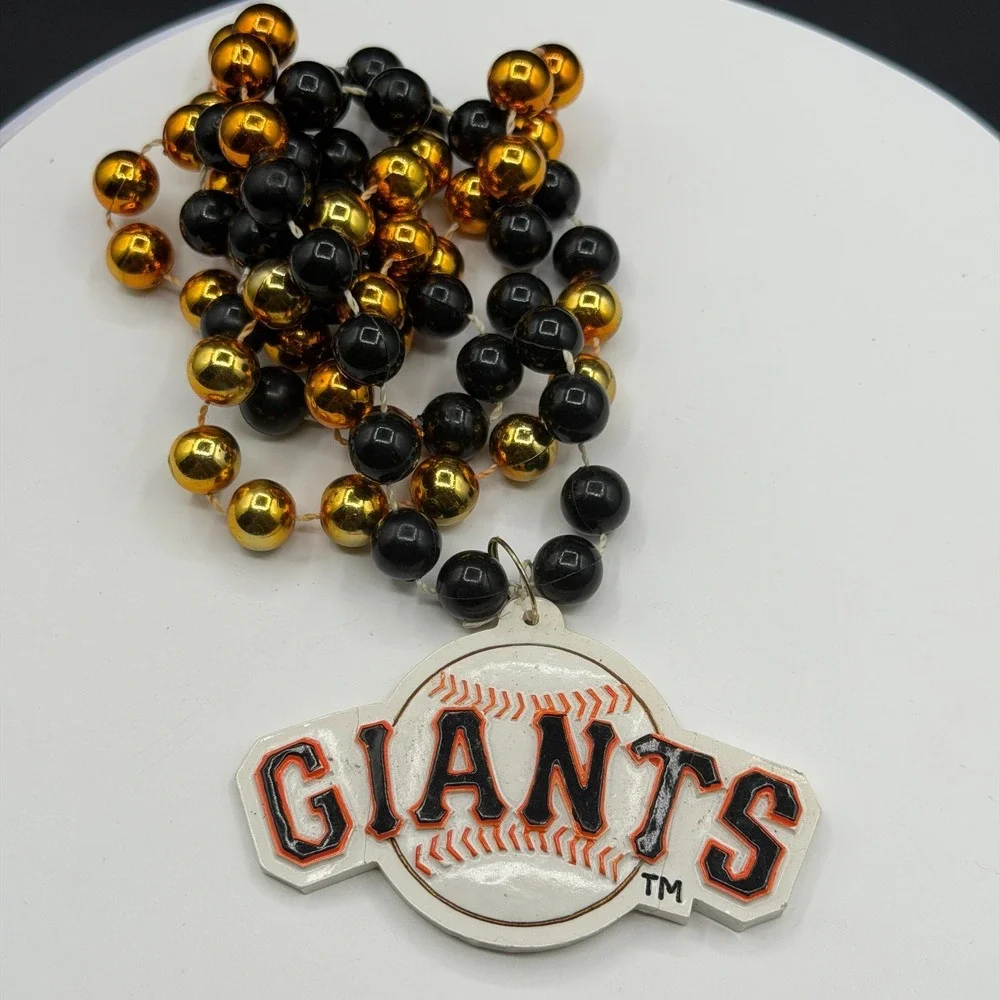 San Francisco Giants Beaded Necklace Black Orange Logo Pendant MLB Baseball